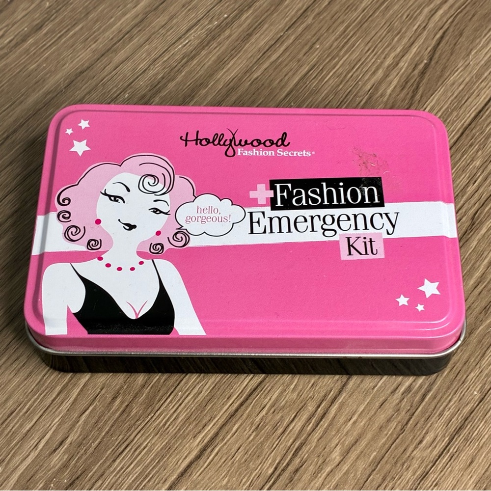 🐼 3/$25 Hollywood Fashion Secrets Emergency Kit - SEE DESCRIPTION